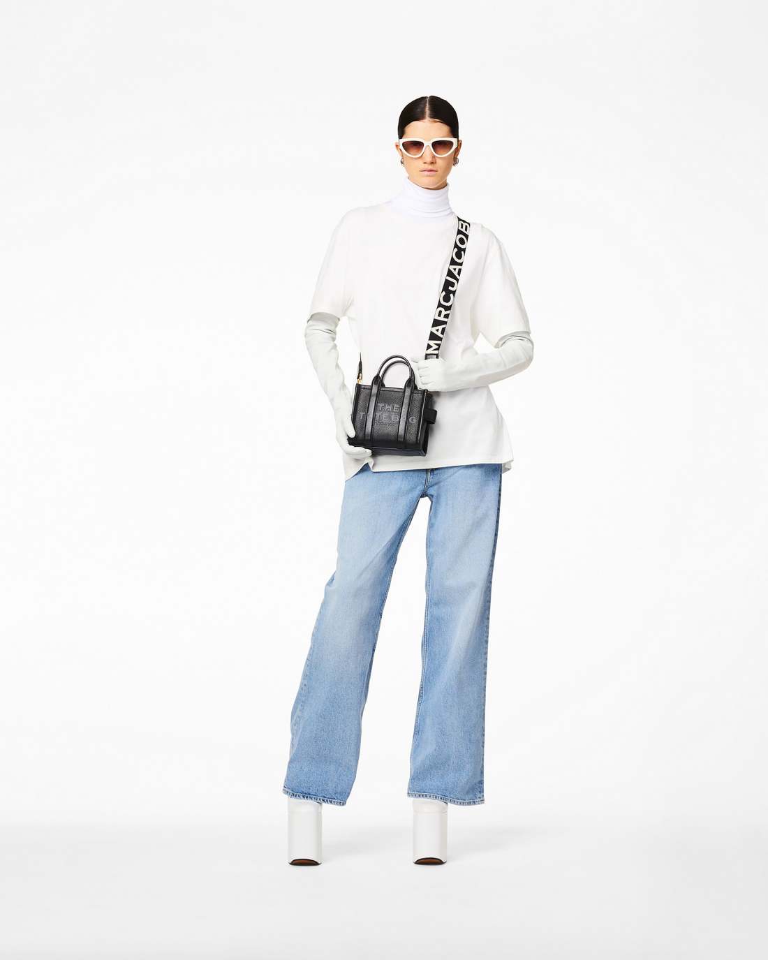 Marc Jacobs The Thin Logo Webbing Strap Black/White ACCESSORIES